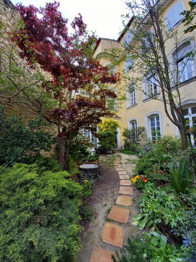 Hotel Entre Vignes Et Dentelles Courthézon Exterior foto